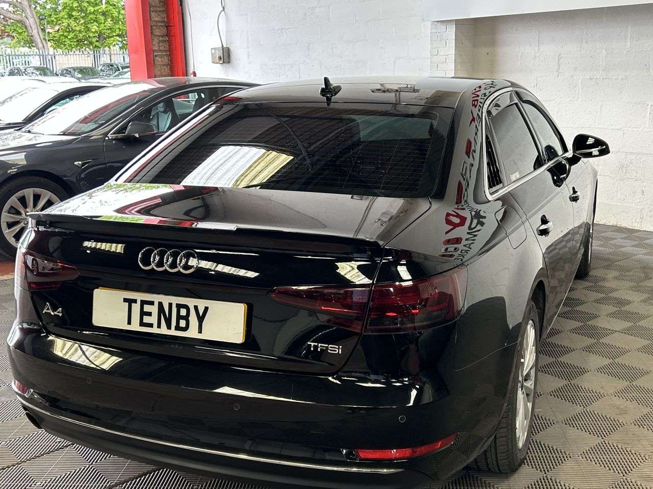 2018 AUDI A4 2018 AUDI A4