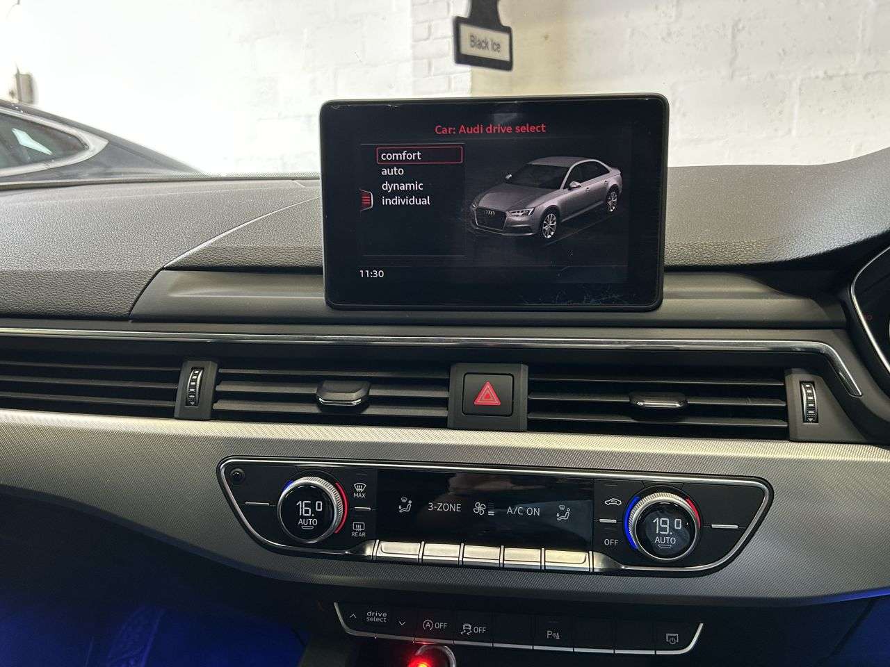 2018 AUDI A4 2018 AUDI A4
