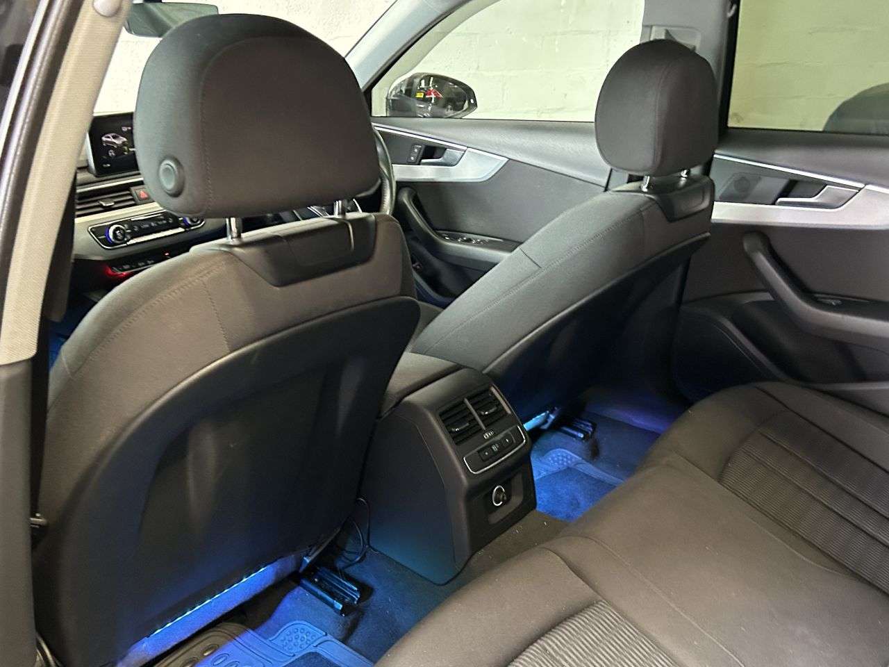 2018 AUDI A4 2018 AUDI A4
