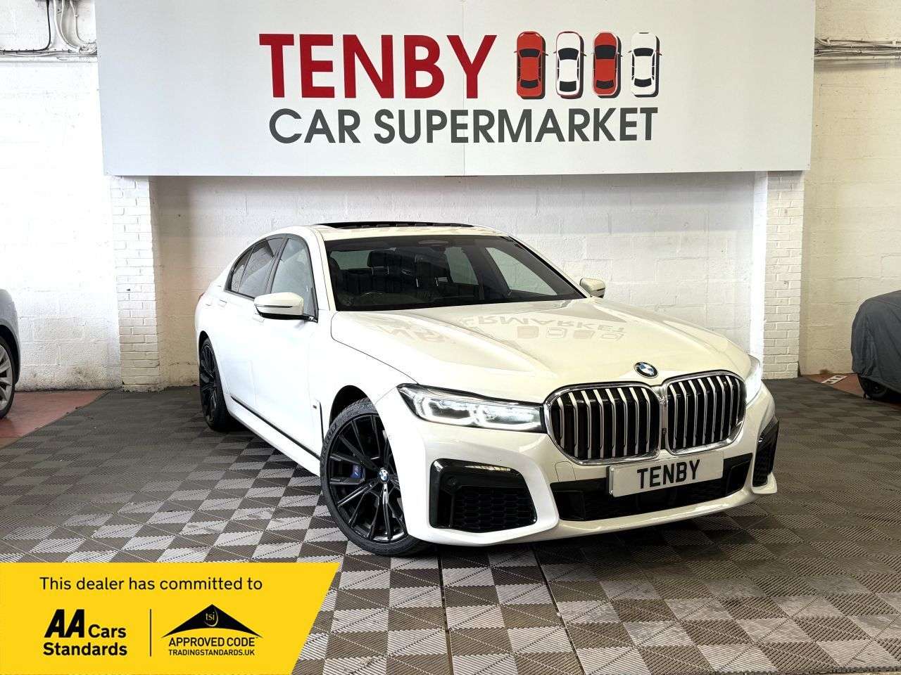 A 2019 BMW 7 SERIES 3.0 745e 12kWh M Sport Saloon 4dr Petrol Plug-in Hybrid Auto Euro 6 (s/s) ( A 2019 BMW 7 SERIES 3.0 745e 12kWh M Sport Saloon 4dr Petrol Plug-in Hybrid Auto Euro 6 (s/s) (