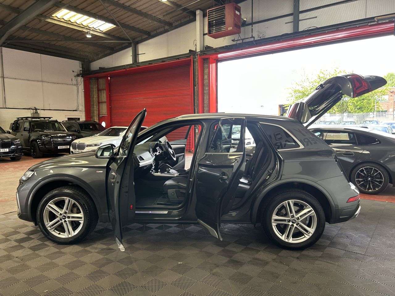 2021 AUDI Q5 2021 AUDI Q5