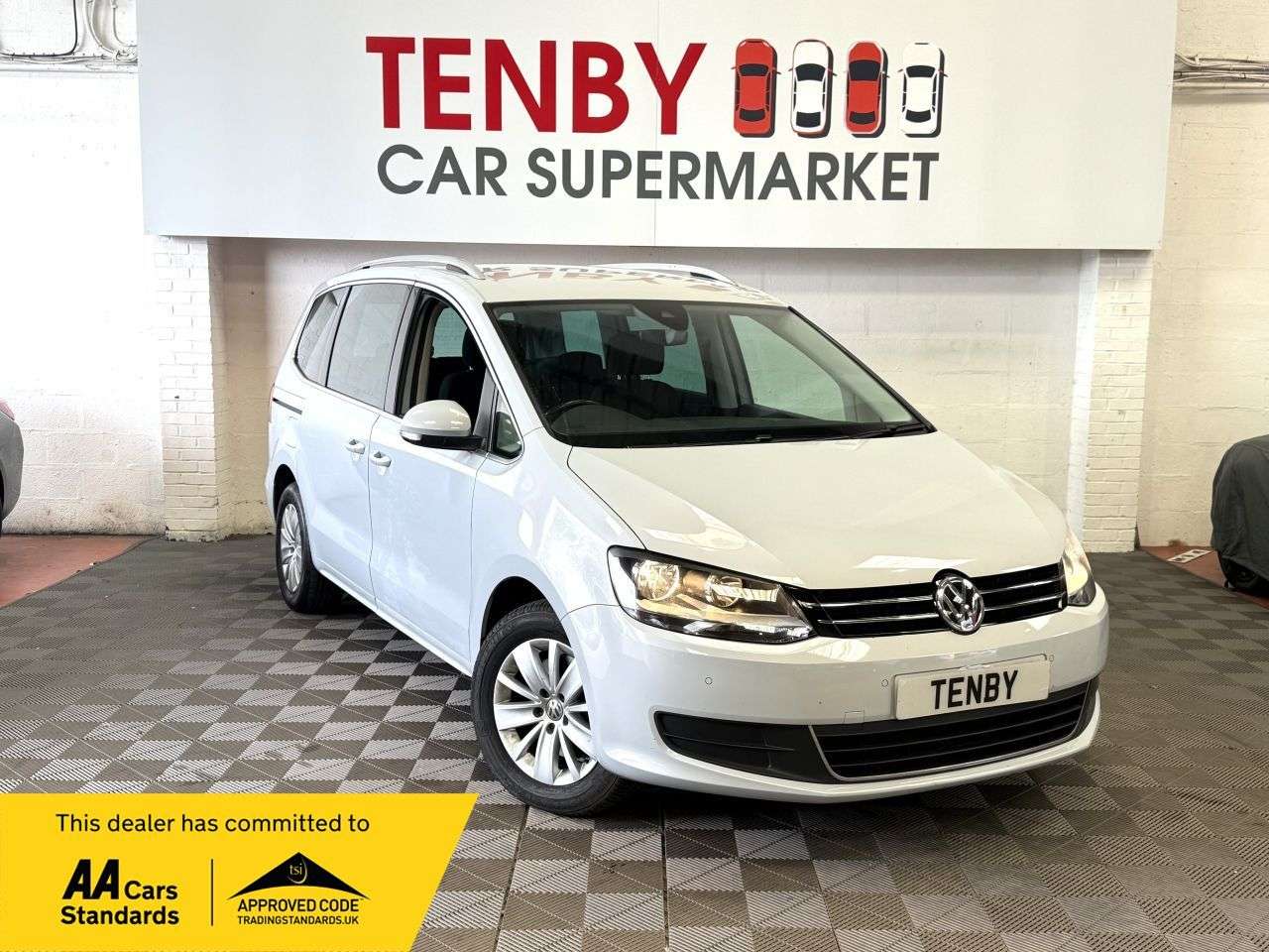 A 2020 VOLKSWAGEN SHARAN 2.0 TDI SE Nav MPV 5dr Diesel DSG Euro 6 (s/s) (150 ps) A 2020 VOLKSWAGEN SHARAN 2.0 TDI SE Nav MPV 5dr Diesel DSG Euro 6 (s/s) (150 ps)