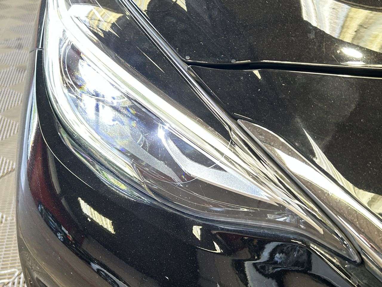 2017 INFINITI Q30 2017 INFINITI Q30