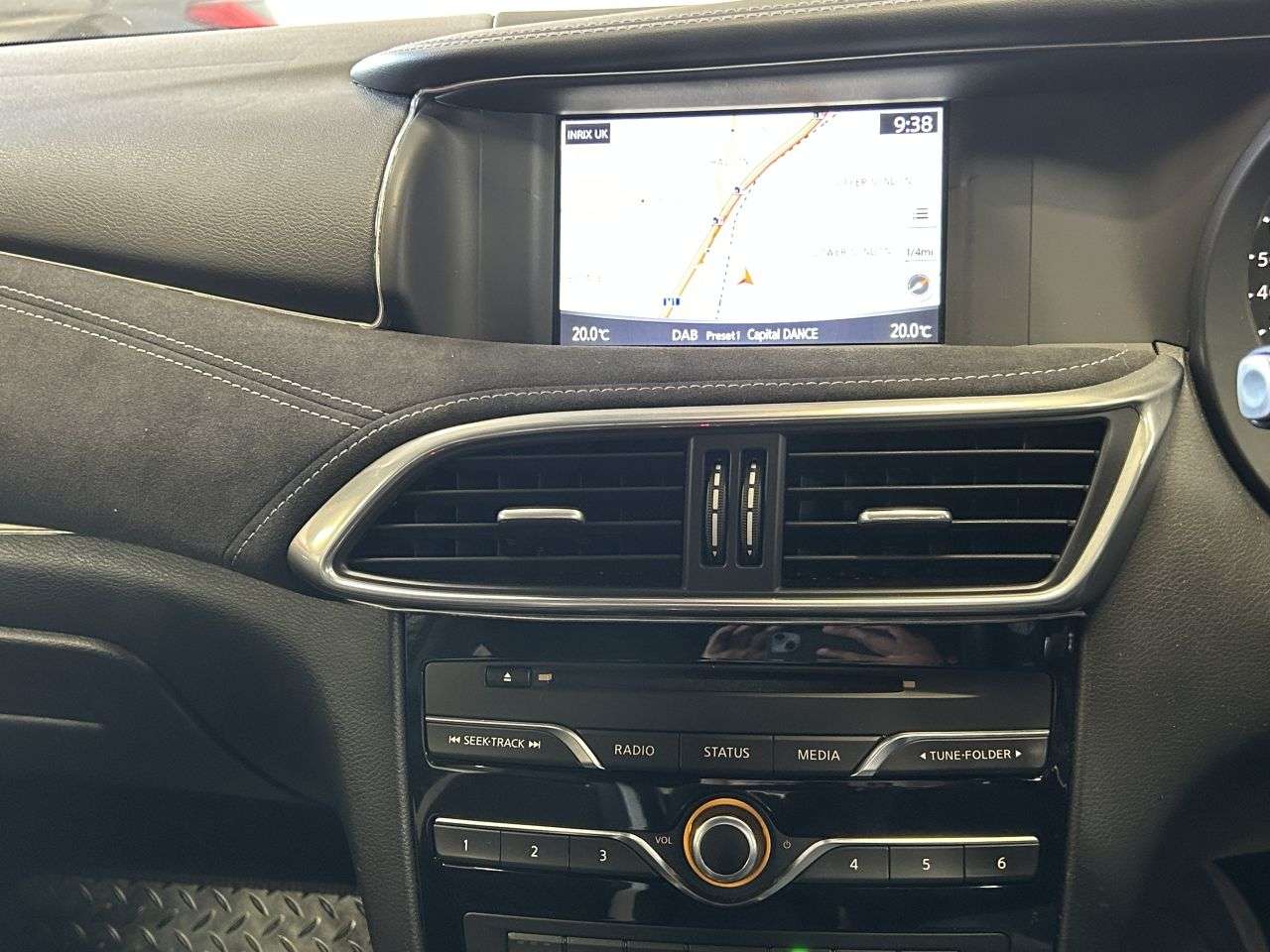 2017 INFINITI Q30 2017 INFINITI Q30