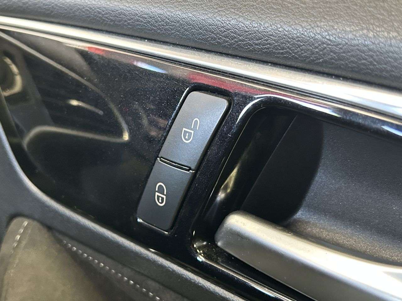 2017 INFINITI Q30 2017 INFINITI Q30