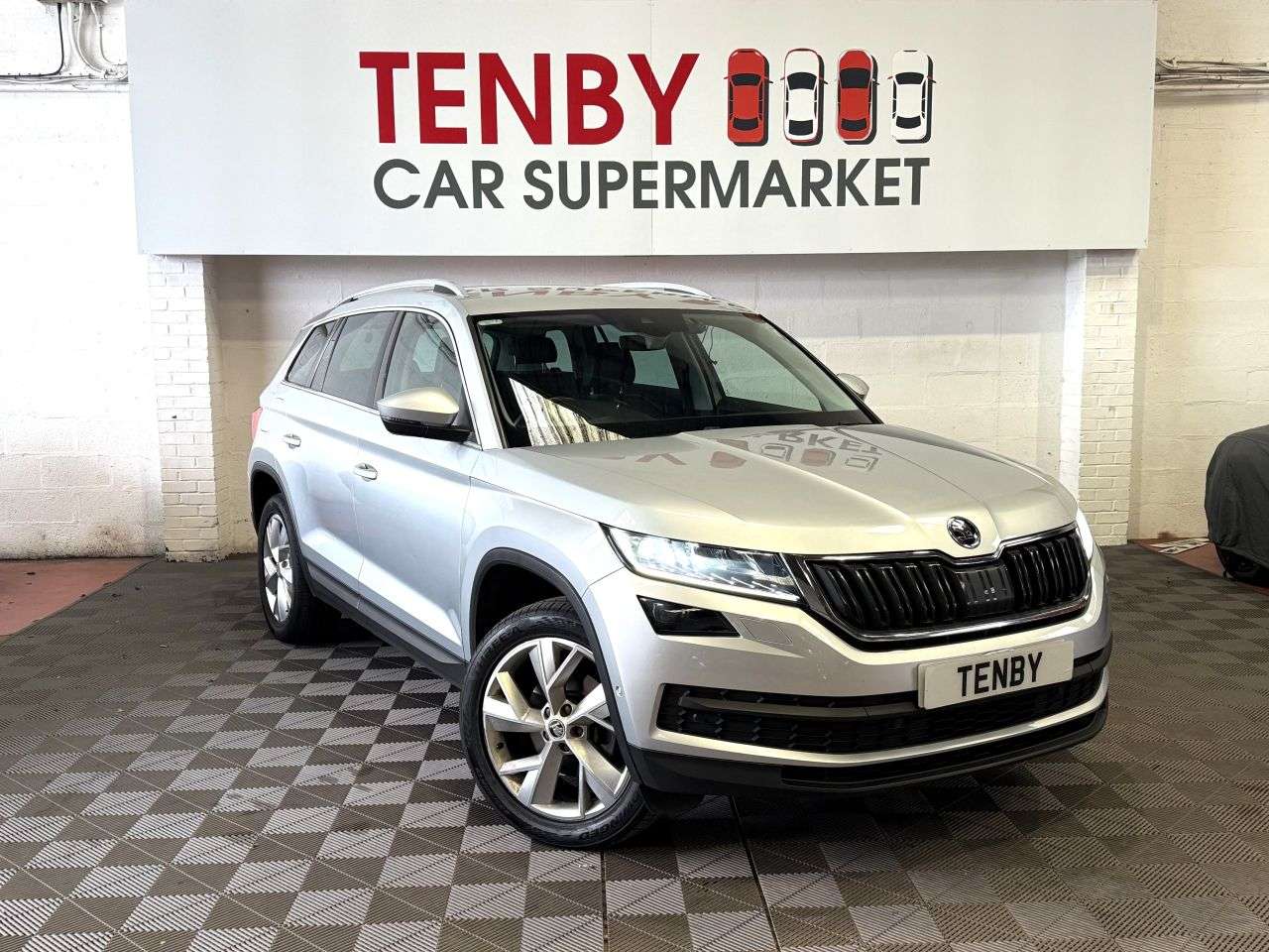 A 2017 SKODA KODIAQ 2.0 TDI Edition SUV 5dr Diesel DSG 4WD Euro 6 (s/s) (7 Seat) (150 ps) A 2017 SKODA KODIAQ 2.0 TDI Edition SUV 5dr Diesel DSG 4WD Euro 6 (s/s) (7 Seat) (150 ps)