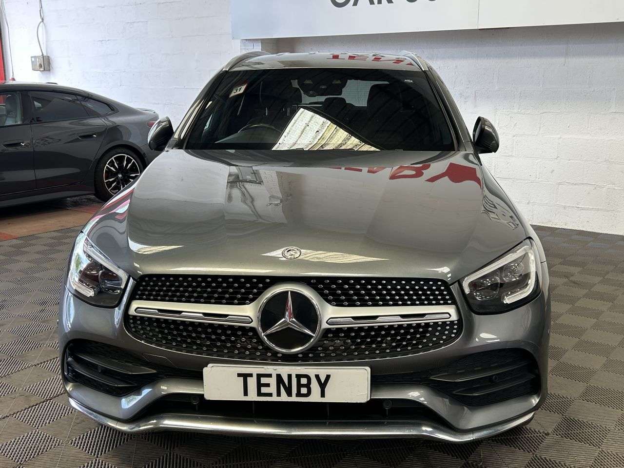 A 2021 MERCEDES-BENZ GLC 2.0 GLC220d AMG Line (Premium) SUV 5dr Diesel G-Tronic+ 4MATIC Euro 6 (s/s) A 2021 MERCEDES-BENZ GLC 2.0 GLC220d AMG Line (Premium) SUV 5dr Diesel G-Tronic+ 4MATIC Euro 6 (s/s)