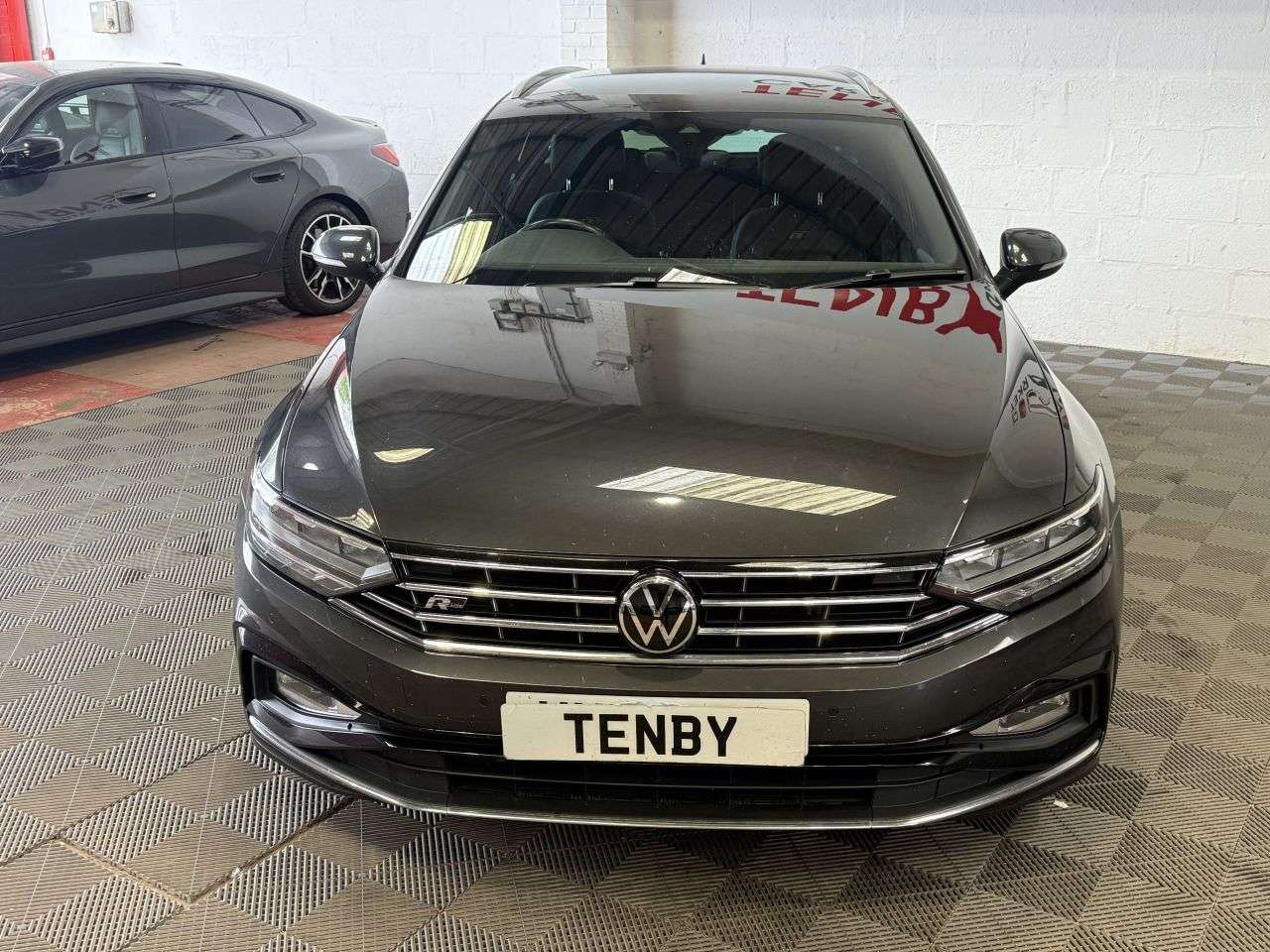A 2022 VOLKSWAGEN PASSAT 2.0 TDI EVO R-Line Estate 5dr Diesel DSG Euro 6 (s/s) (150 ps) A 2022 VOLKSWAGEN PASSAT 2.0 TDI EVO R-Line Estate 5dr Diesel DSG Euro 6 (s/s) (150 ps)