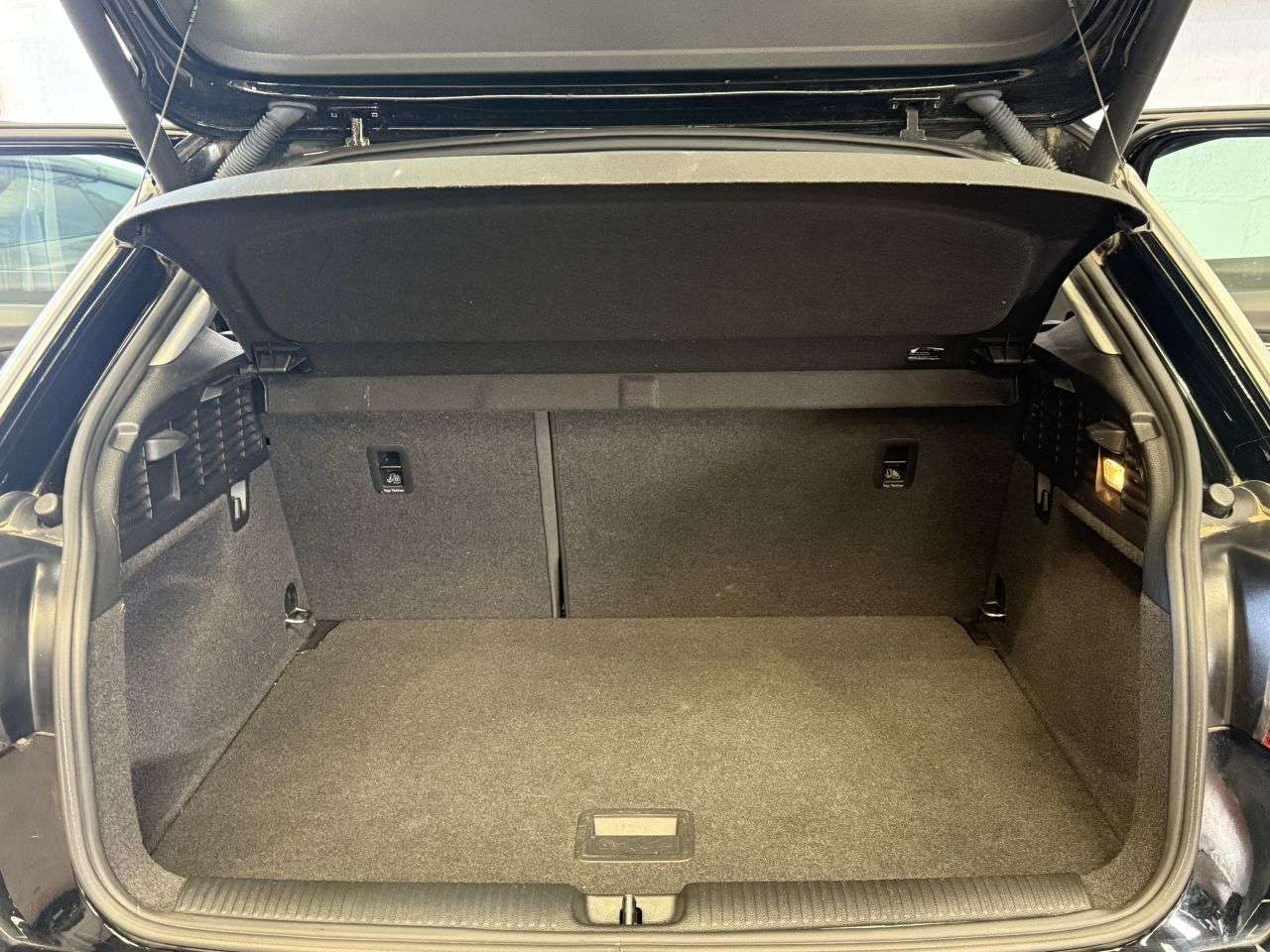 2019 AUDI Q2 2019 AUDI Q2