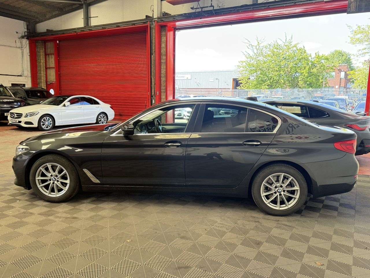 2017 BMW 5 SERIES 2017 BMW 5 SERIES