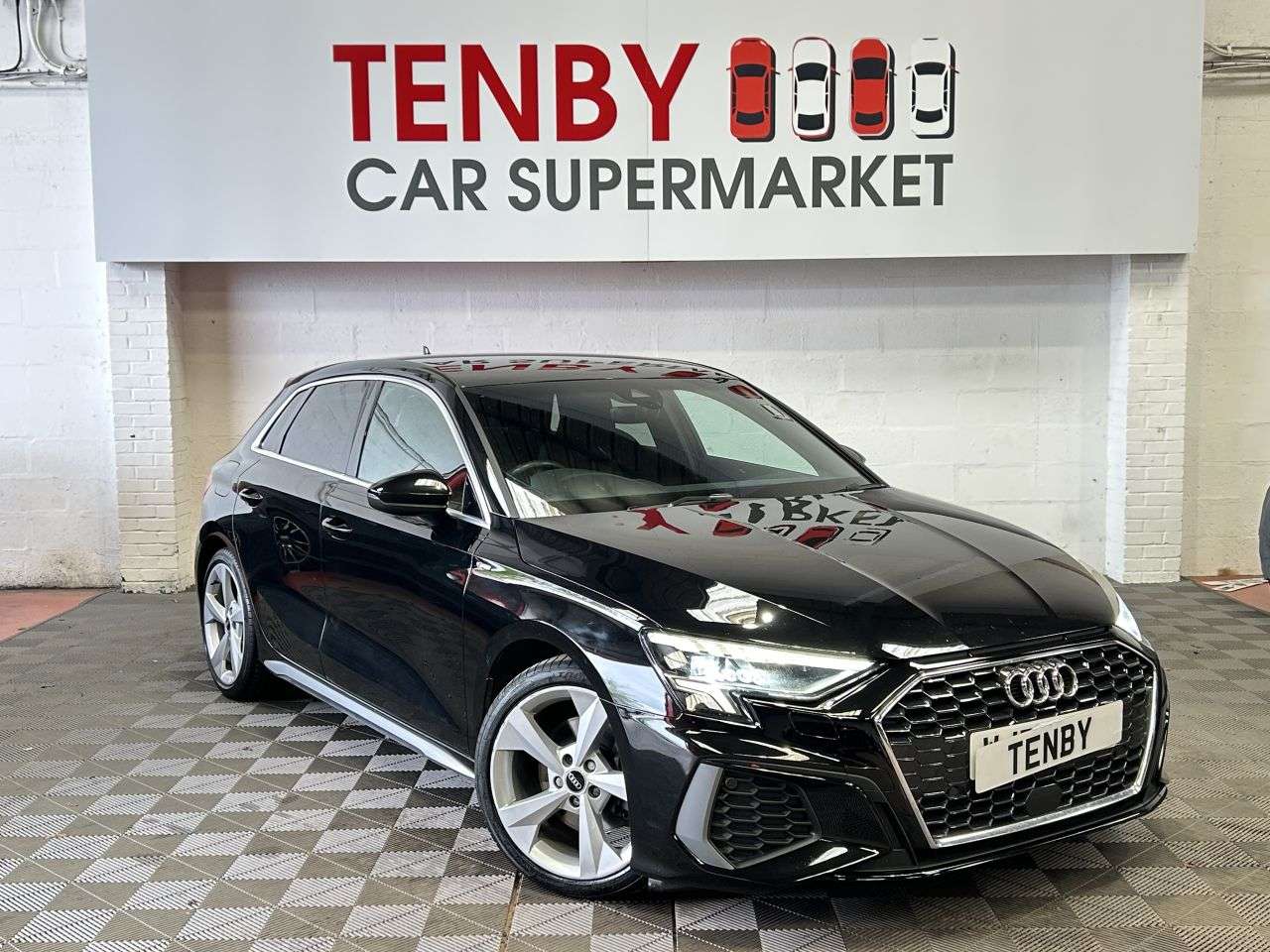 A 2020 AUDI A3 1.5 TFSI 35 S line Sportback 5dr Petrol S Tronic Euro 6 (s/s) (150 ps) A 2020 AUDI A3 1.5 TFSI 35 S line Sportback 5dr Petrol S Tronic Euro 6 (s/s) (150 ps)
