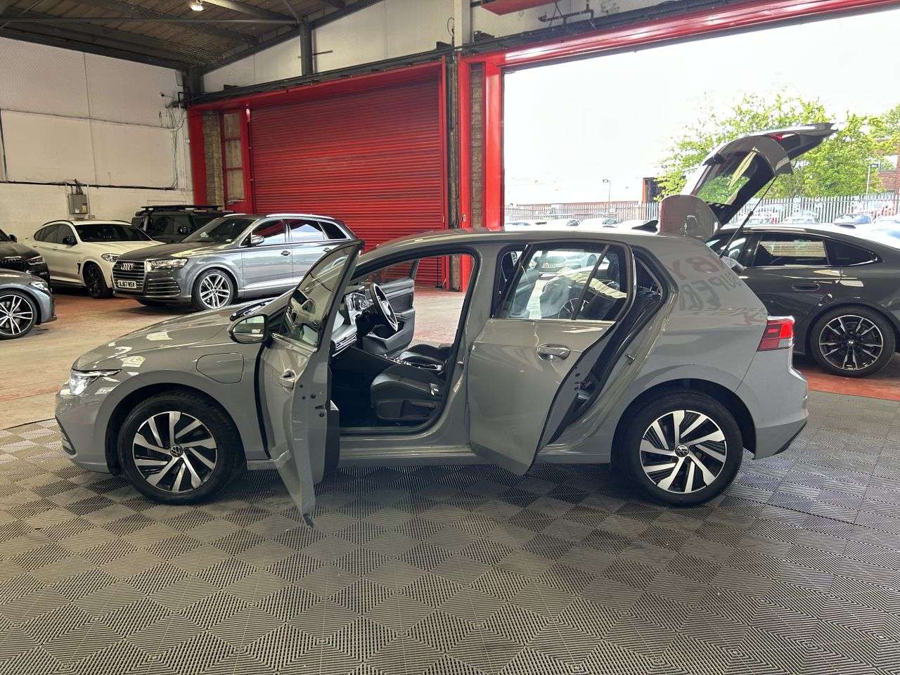 2022 VOLKSWAGEN GOLF 2022 VOLKSWAGEN GOLF