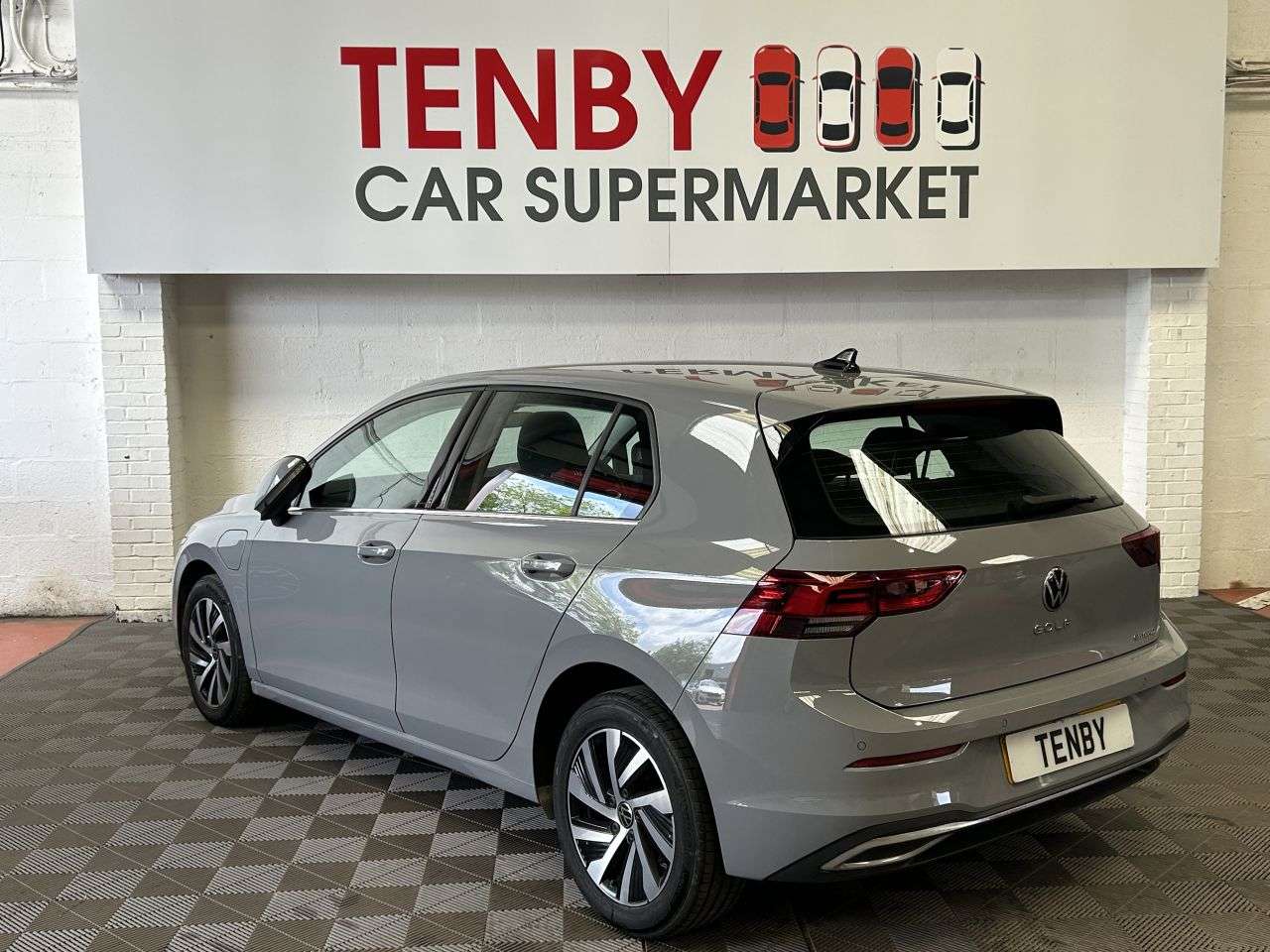2022 VOLKSWAGEN GOLF 2022 VOLKSWAGEN GOLF