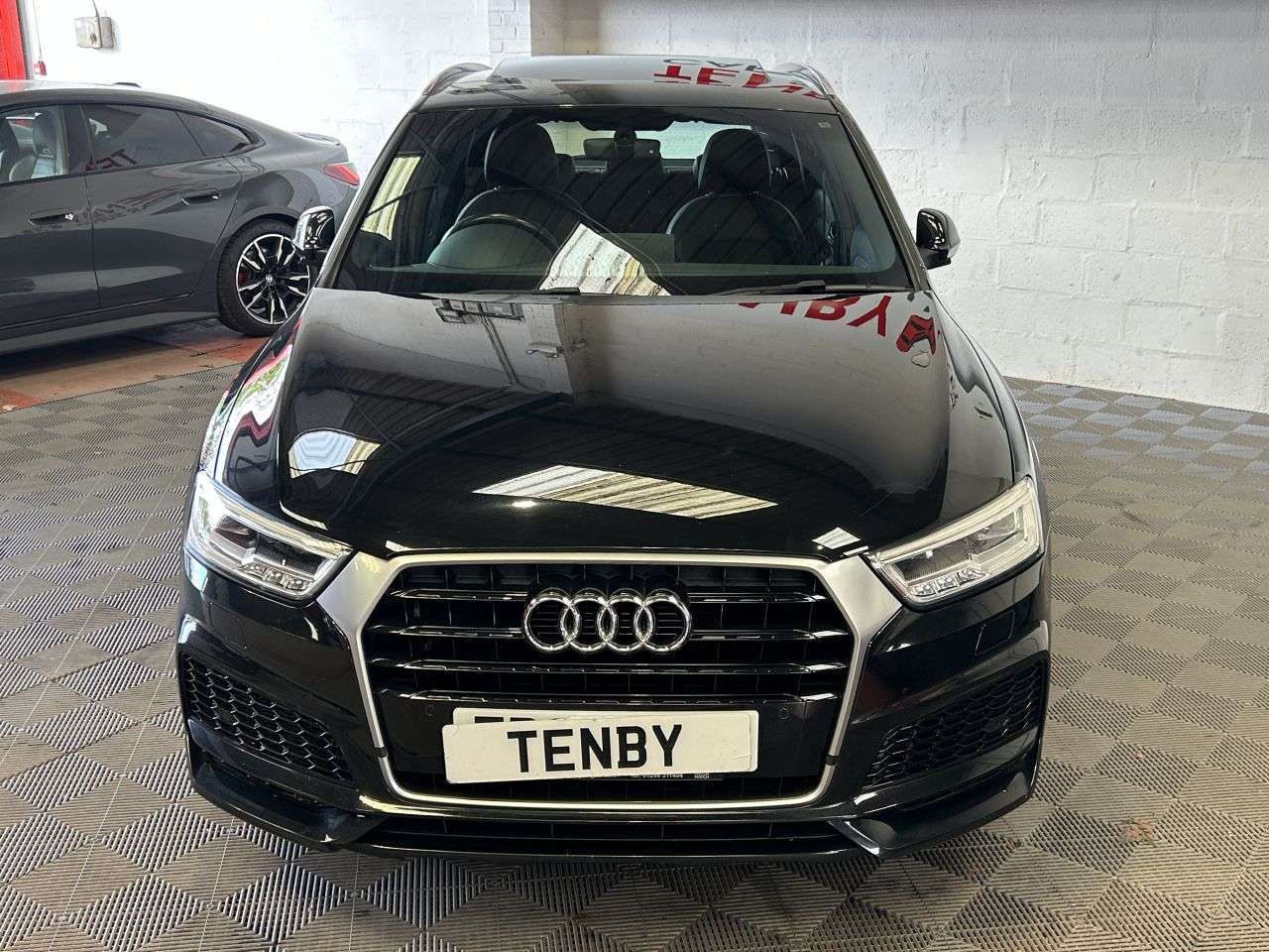 A 2017 AUDI Q3 1.4 TFSI CoD S line Edition SUV 5dr Petrol S Tronic Euro 6 (s/s) (150 ps) A 2017 AUDI Q3 1.4 TFSI CoD S line Edition SUV 5dr Petrol S Tronic Euro 6 (s/s) (150 ps)