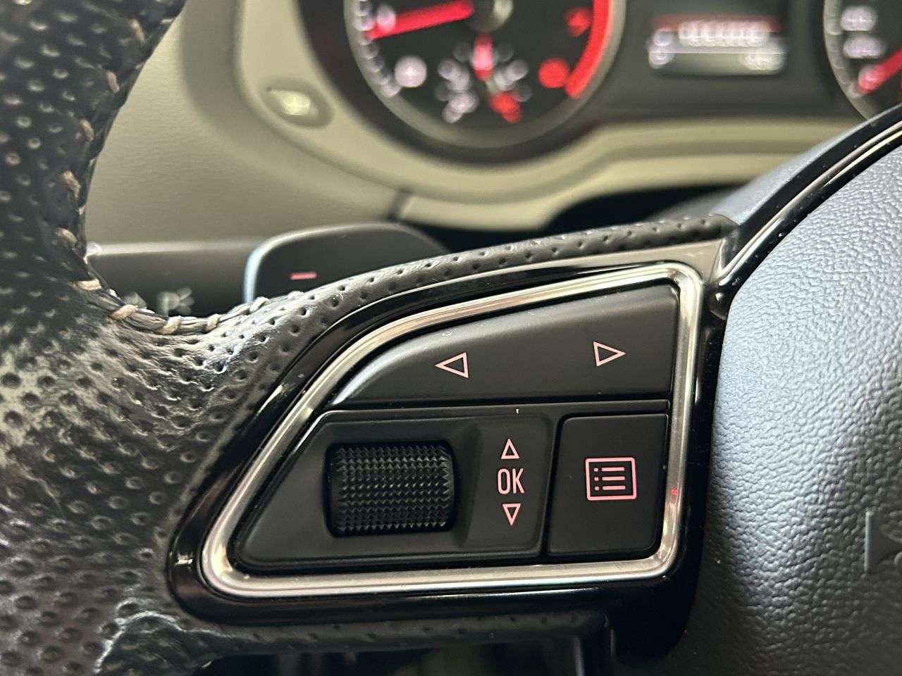 2017 AUDI Q3 2017 AUDI Q3
