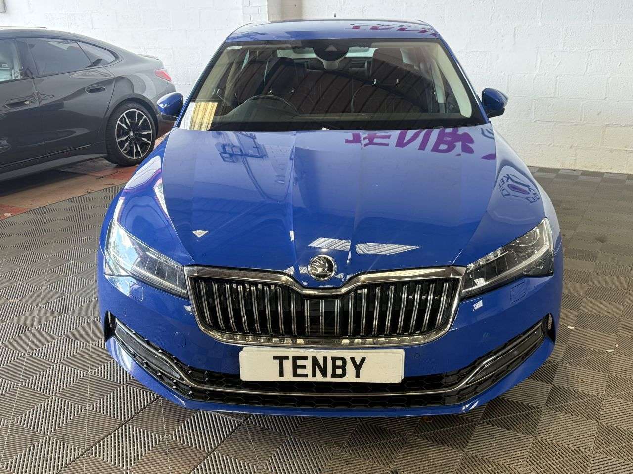 A 2019 SKODA SUPERB 2.0 TDI SE L Hatchback 5dr Diesel DSG Euro 6 (s/s) (190 ps) A 2019 SKODA SUPERB 2.0 TDI SE L Hatchback 5dr Diesel DSG Euro 6 (s/s) (190 ps)