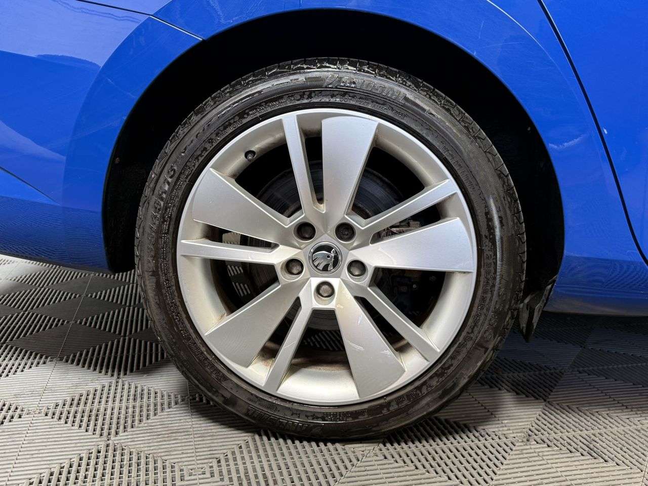 2019 SKODA SUPERB 2019 SKODA SUPERB