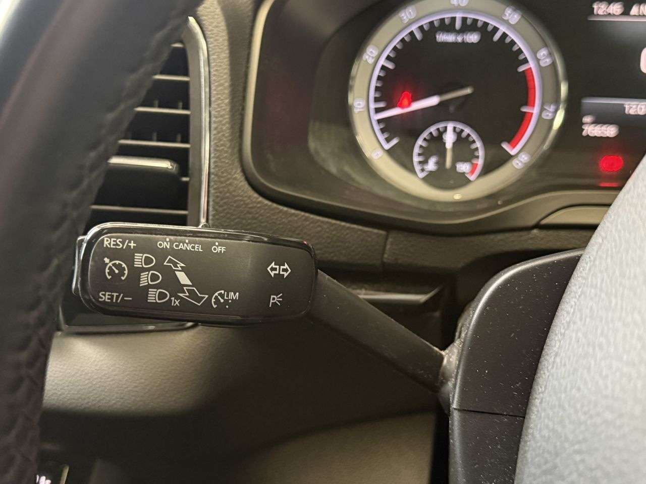 2018 SKODA KAROQ 2018 SKODA KAROQ