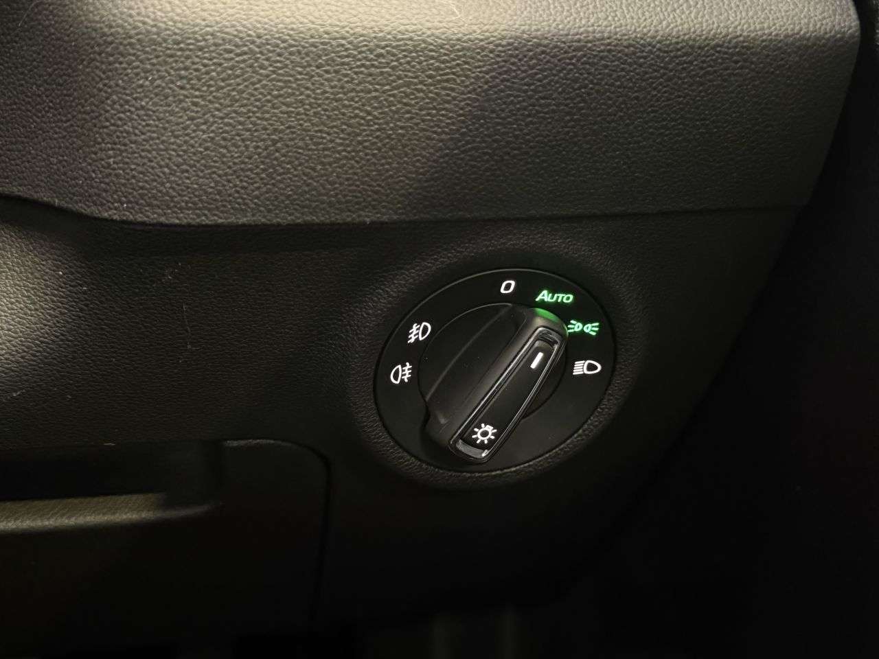 2018 SKODA KAROQ 2018 SKODA KAROQ