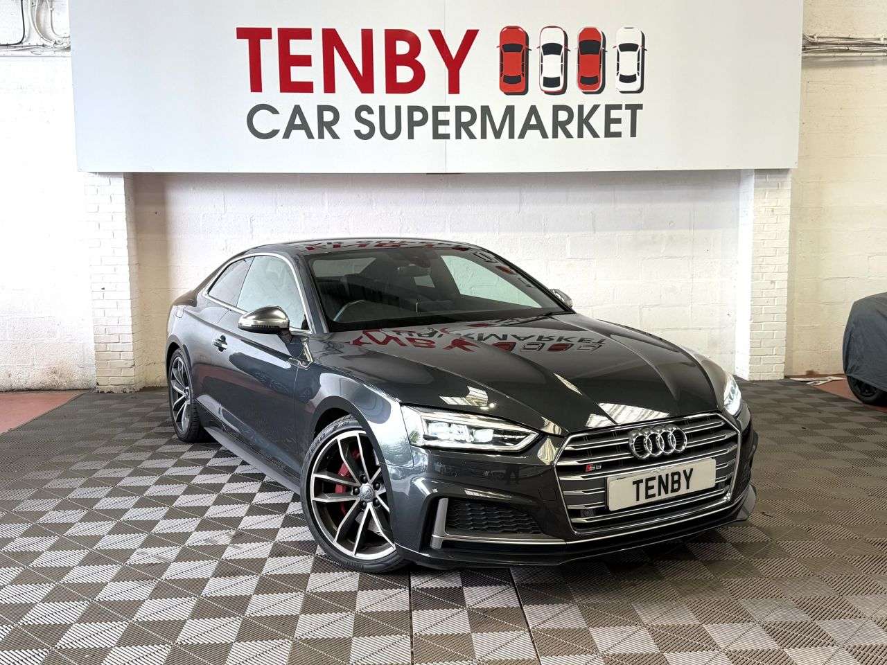 A 2018 AUDI S5 3.0 TFSI V6 Coupe 2dr Petrol Tiptronic quattro Euro 6 (s/s) (354 ps) FLAT B A 2018 AUDI S5 3.0 TFSI V6 Coupe 2dr Petrol Tiptronic quattro Euro 6 (s/s) (354 ps) FLAT B