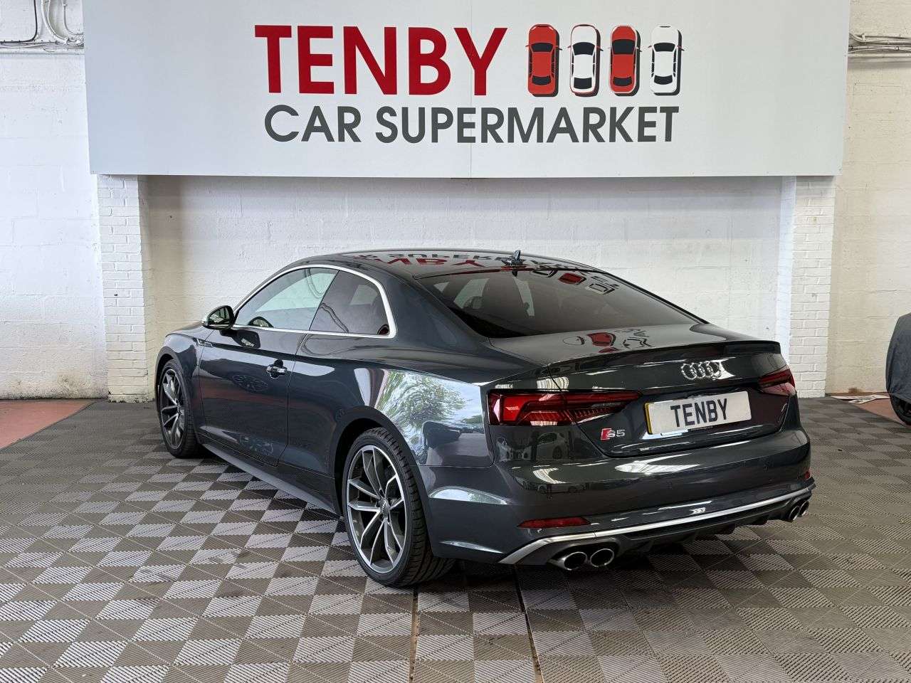 2018 AUDI S5 2018 AUDI S5