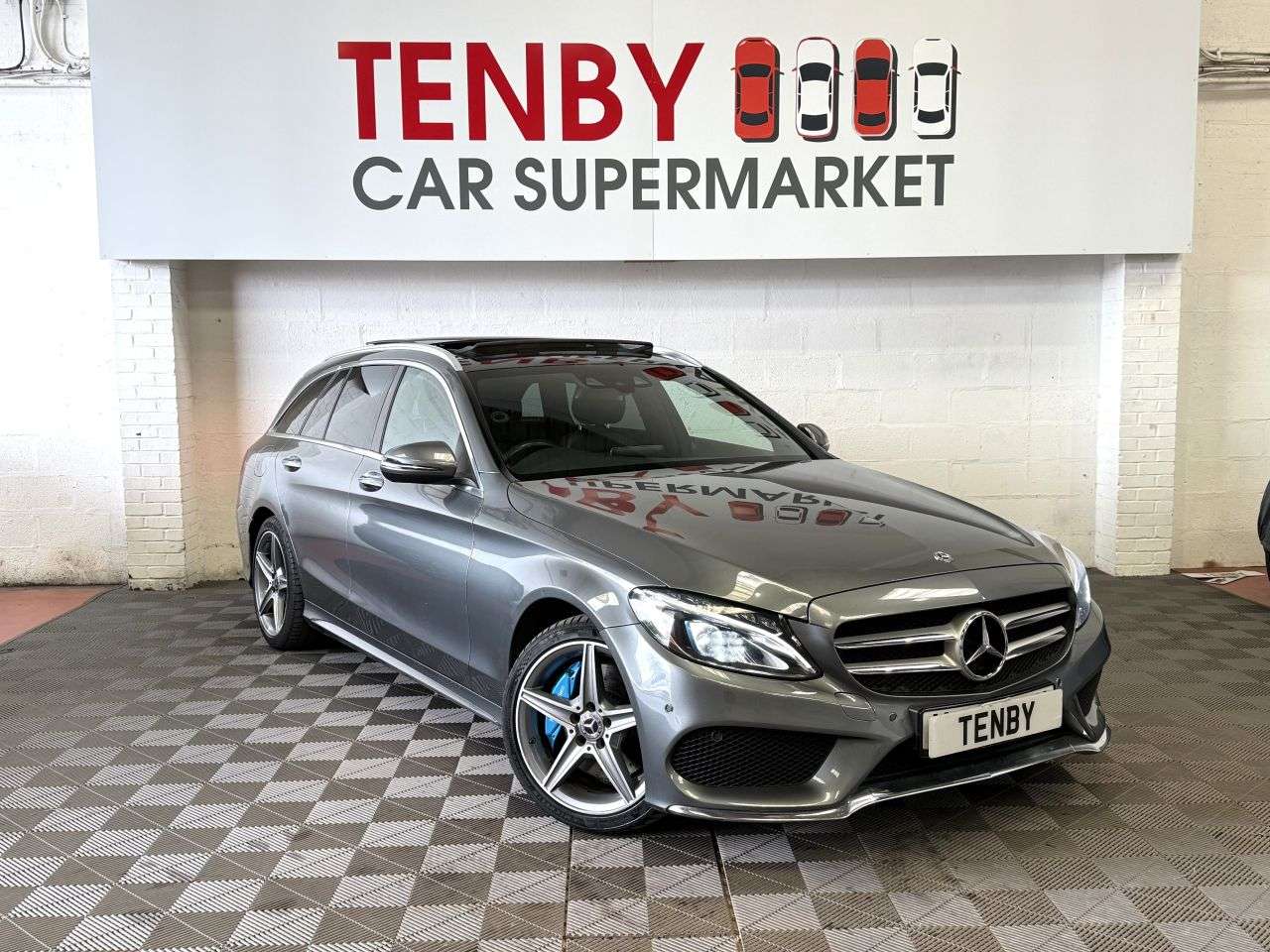 A 2017 MERCEDES-BENZ C-CLASS 2.0 C350e 6.4kWh AMG Line (Premium Plus) Estate 5dr Petrol Plug-in Hybrid G A 2017 MERCEDES-BENZ C-CLASS 2.0 C350e 6.4kWh AMG Line (Premium Plus) Estate 5dr Petrol Plug-in Hybrid G