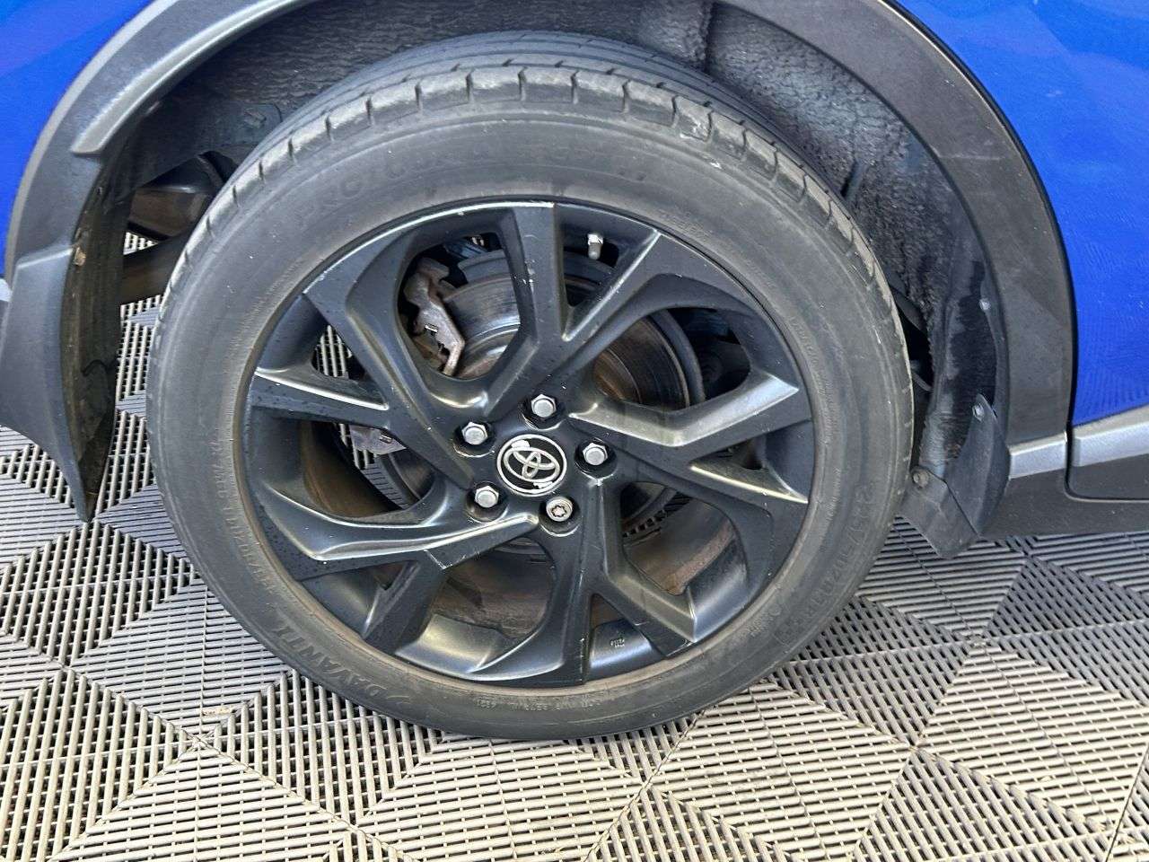 2019 TOYOTA CHR 2019 TOYOTA CHR