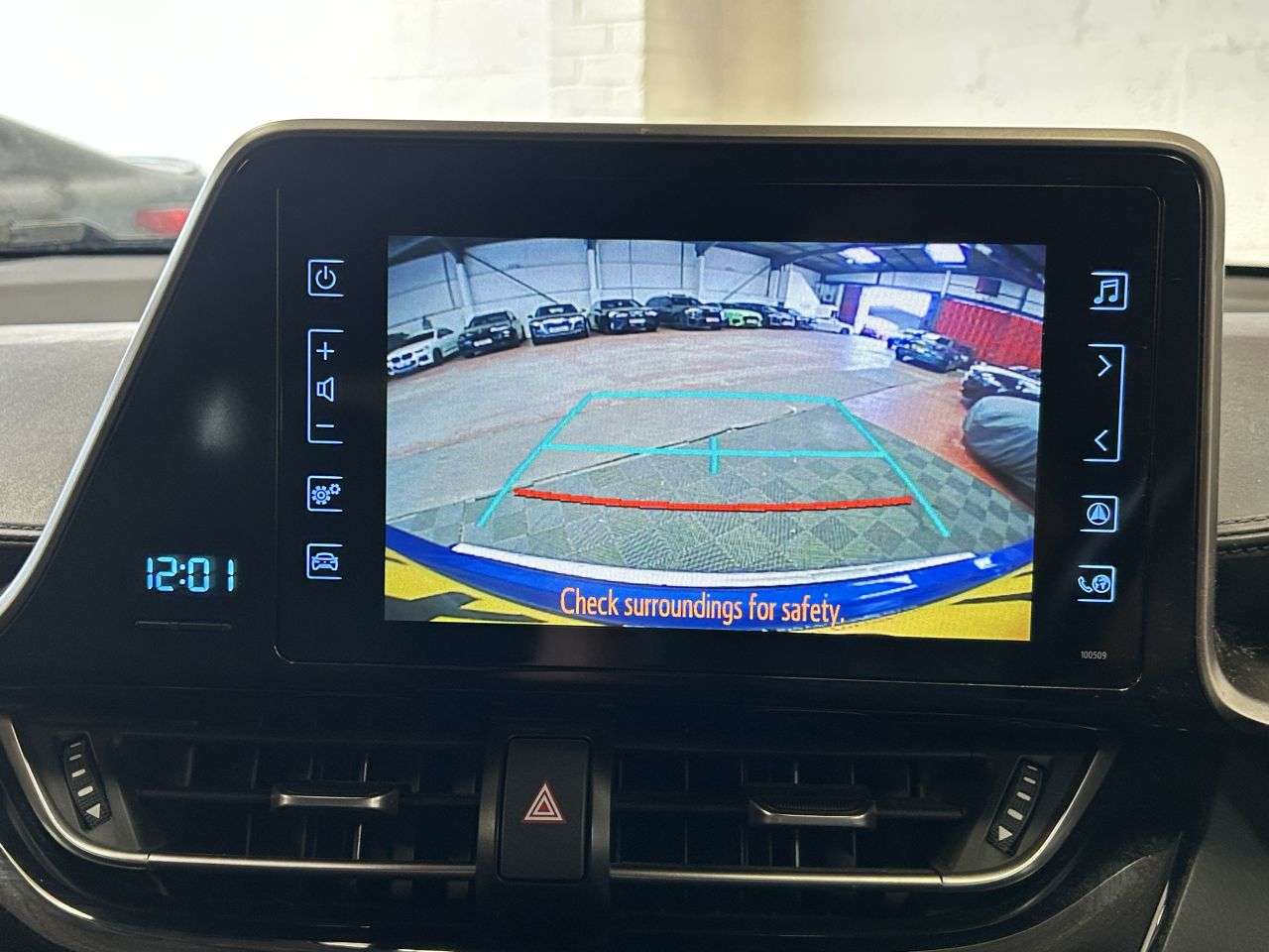 2019 TOYOTA CHR 2019 TOYOTA CHR