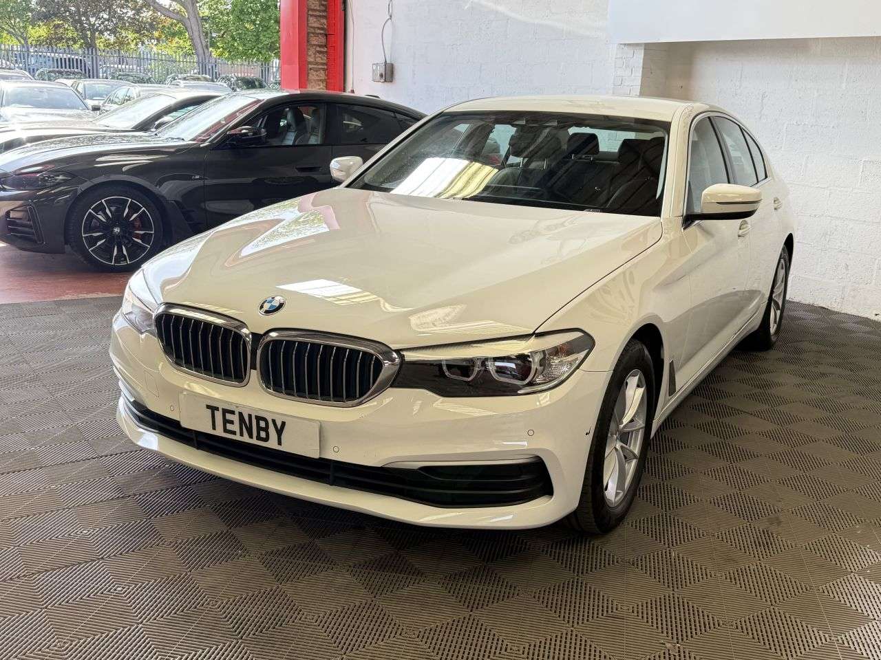 2017 BMW 5 SERIES 2017 BMW 5 SERIES