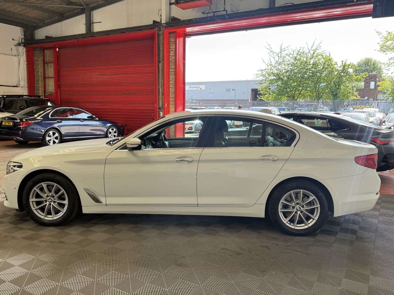 2017 BMW 5 SERIES 2017 BMW 5 SERIES