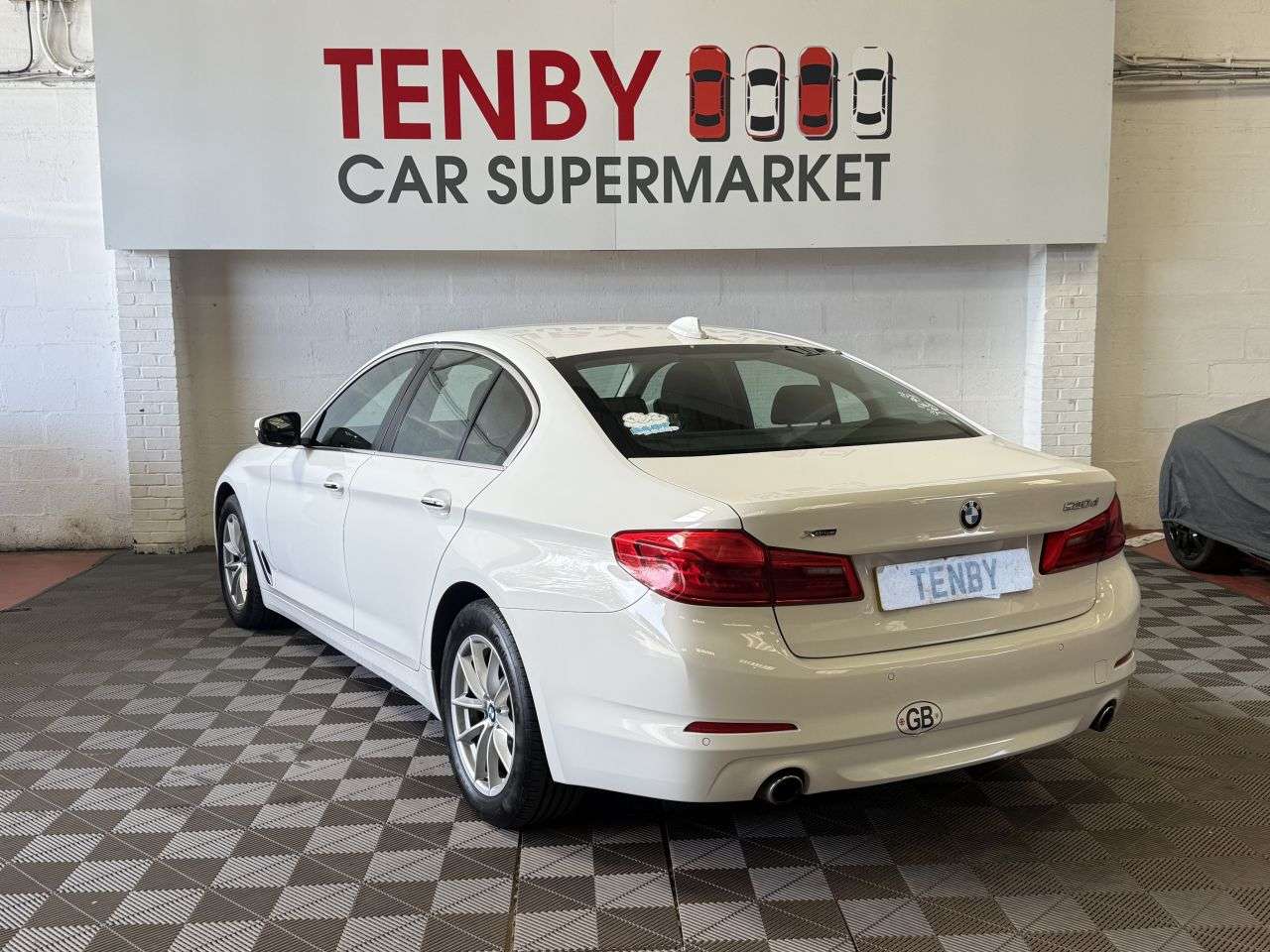 2017 BMW 5 SERIES 2017 BMW 5 SERIES