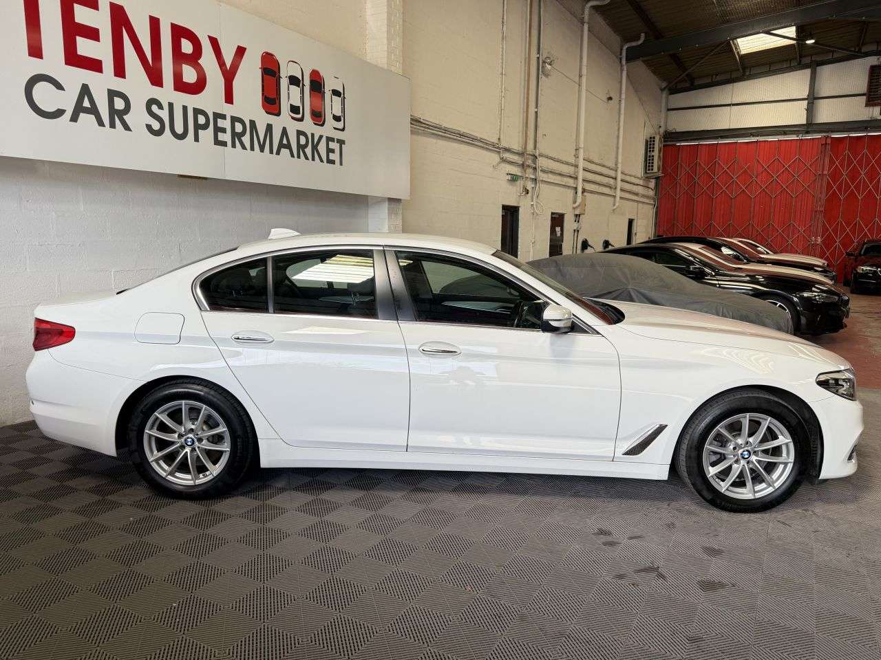 2017 BMW 5 SERIES 2017 BMW 5 SERIES