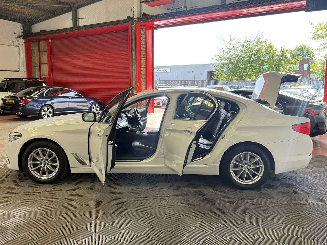 2017 BMW 5 SERIES 2017 BMW 5 SERIES