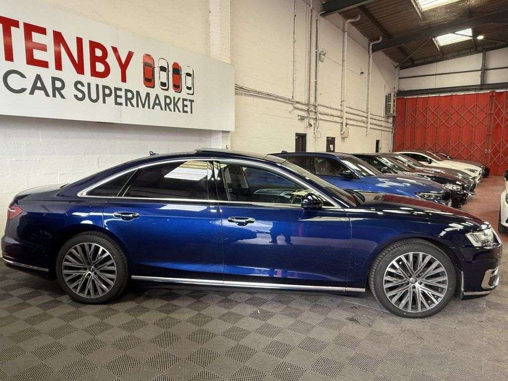 2018 AUDI A8 2018 AUDI A8