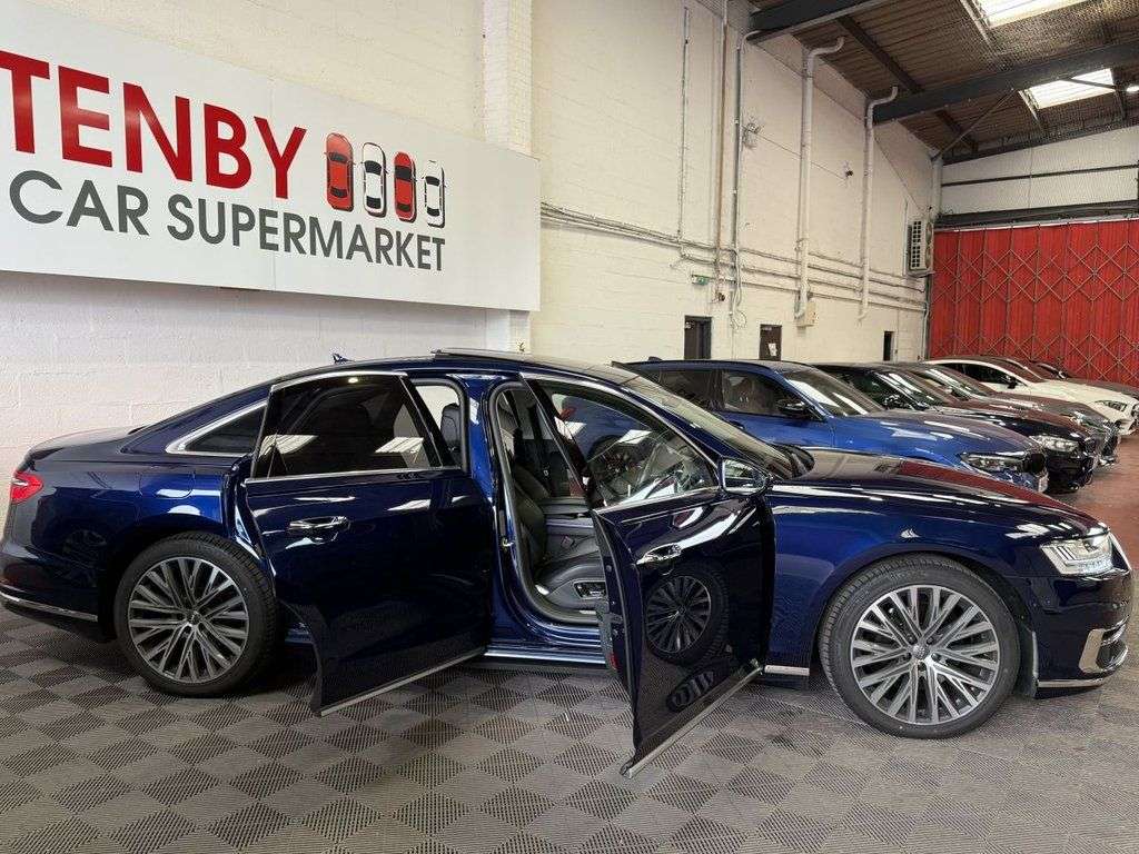2018 AUDI A8 2018 AUDI A8