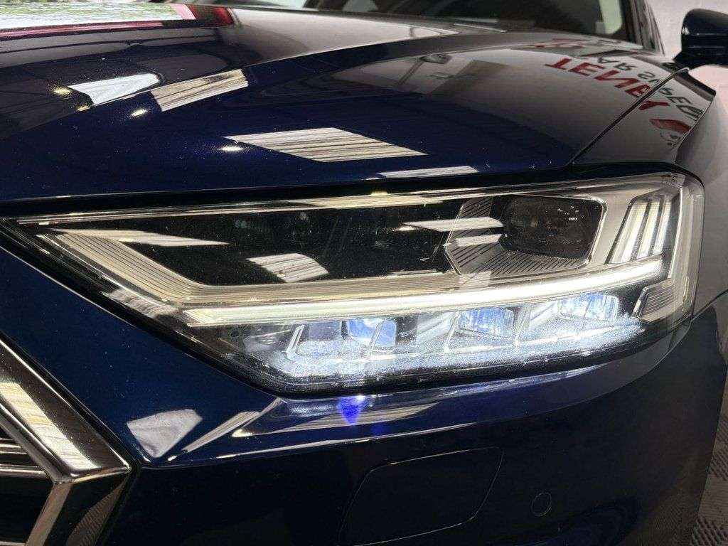 2018 AUDI A8 2018 AUDI A8