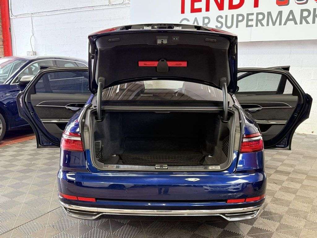 2018 AUDI A8 2018 AUDI A8