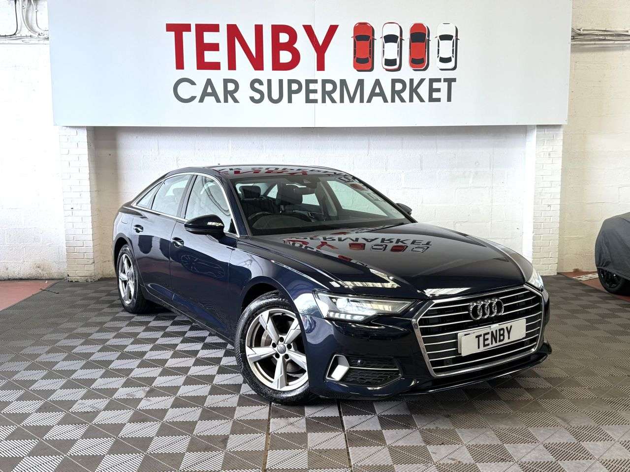 A 2020 AUDI A6 SALOON 2.0 TDI 40 Sport Saloon 4dr Diesel S Tronic Euro 6 (s/s) (204 ps) A 2020 AUDI A6 SALOON 2.0 TDI 40 Sport Saloon 4dr Diesel S Tronic Euro 6 (s/s) (204 ps)