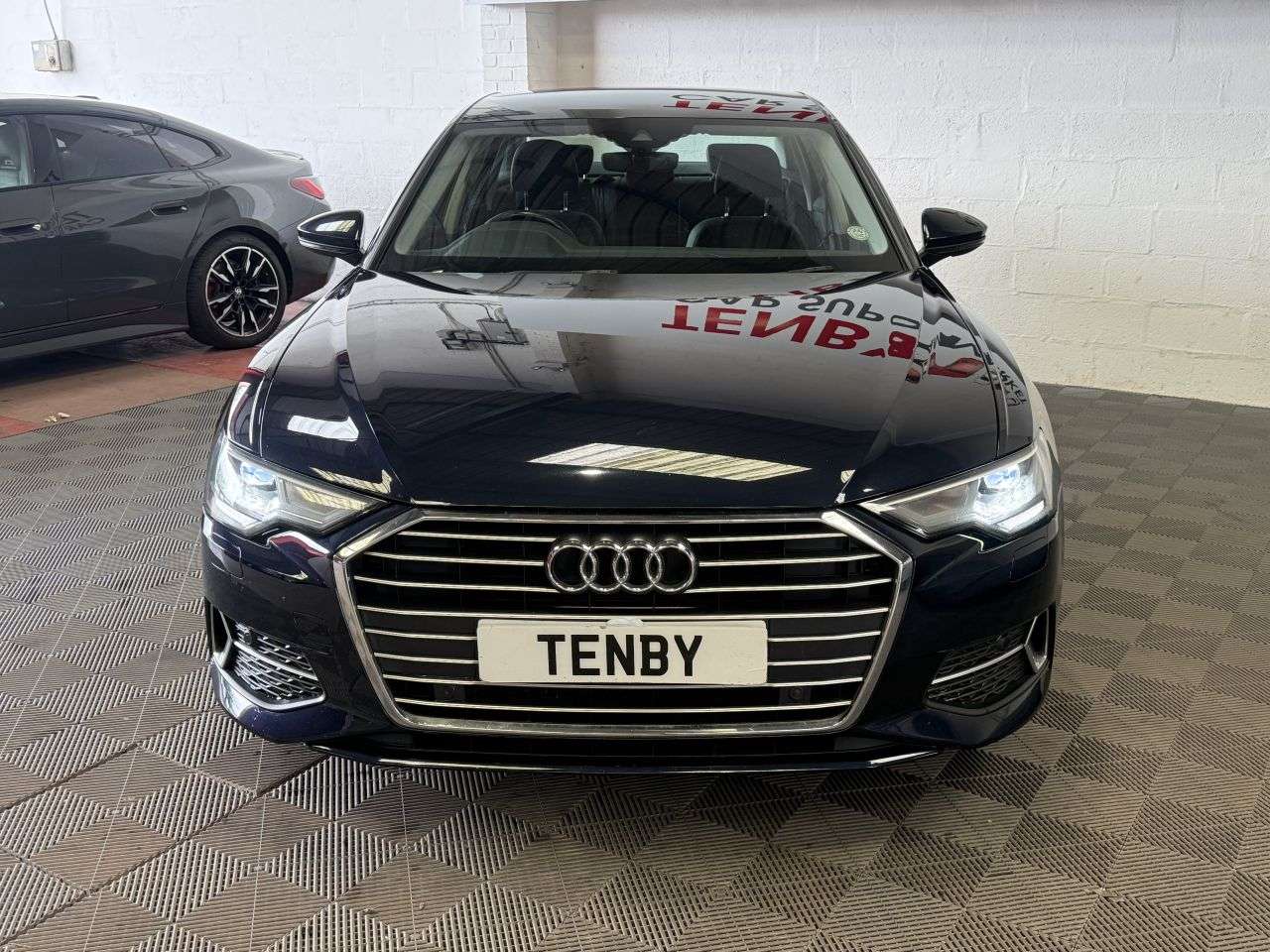 A 2020 AUDI A6 SALOON 2.0 TDI 40 Sport Saloon 4dr Diesel S Tronic Euro 6 (s/s) (204 ps) A 2020 AUDI A6 SALOON 2.0 TDI 40 Sport Saloon 4dr Diesel S Tronic Euro 6 (s/s) (204 ps)