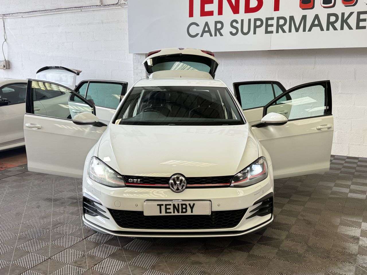 2018 VOLKSWAGEN GOLF 2018 VOLKSWAGEN GOLF