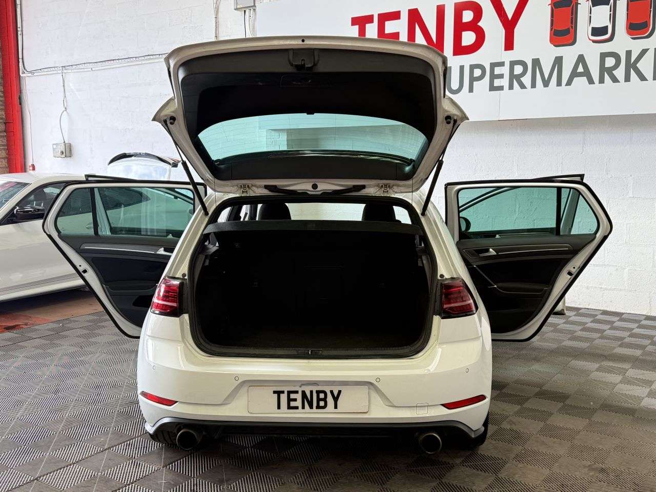 2018 VOLKSWAGEN GOLF 2018 VOLKSWAGEN GOLF