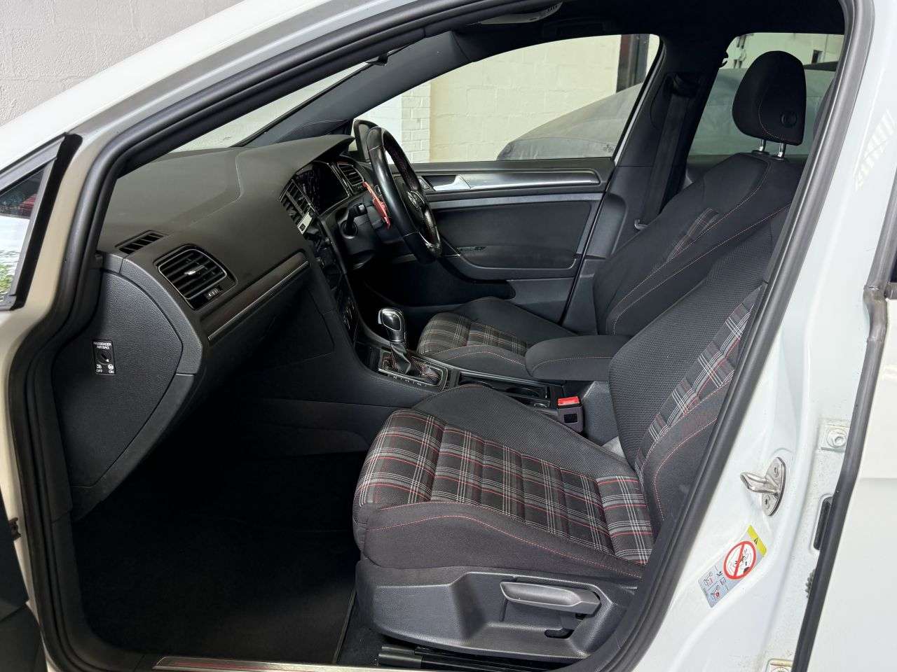 2018 VOLKSWAGEN GOLF 2018 VOLKSWAGEN GOLF