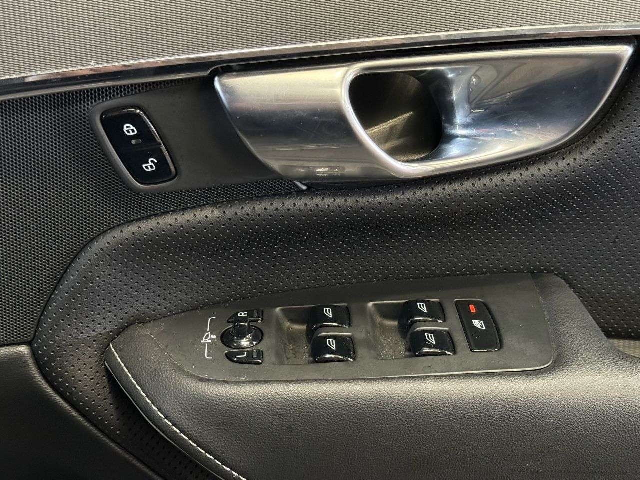 2021 VOLVO XC90 2021 VOLVO XC90
