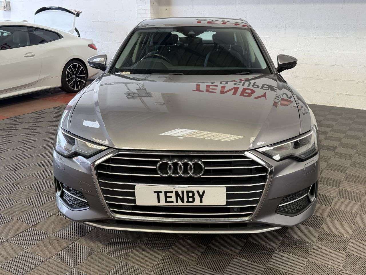 A 2019 AUDI A6 SALOON 2.0 TDI 40 Sport Saloon 4dr Diesel S Tronic Euro 6 (s/s) (204 ps) A 2019 AUDI A6 SALOON 2.0 TDI 40 Sport Saloon 4dr Diesel S Tronic Euro 6 (s/s) (204 ps)