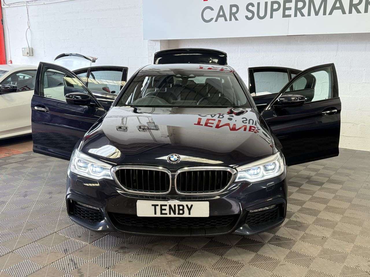 2017 BMW 5 SERIES 2017 BMW 5 SERIES