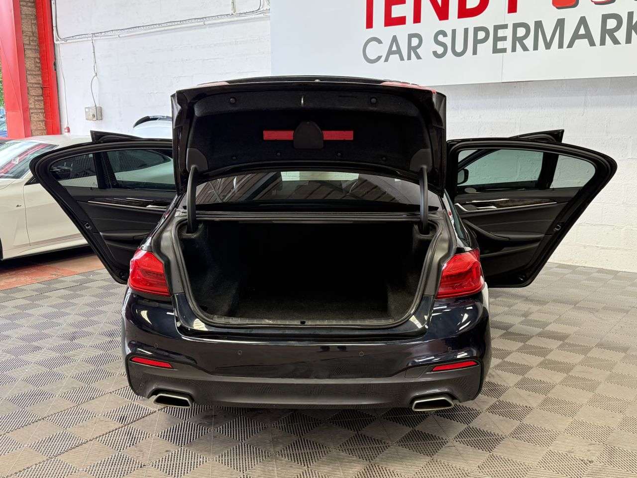2017 BMW 5 SERIES 2017 BMW 5 SERIES