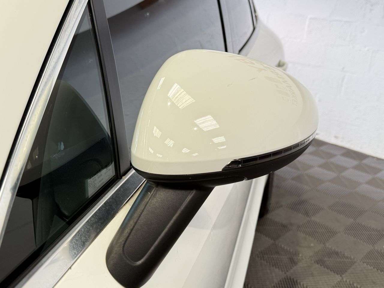 2017 PORSCHE MACAN 2017 PORSCHE MACAN