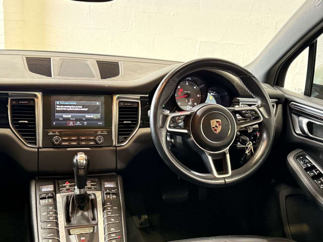 2017 PORSCHE MACAN 2017 PORSCHE MACAN
