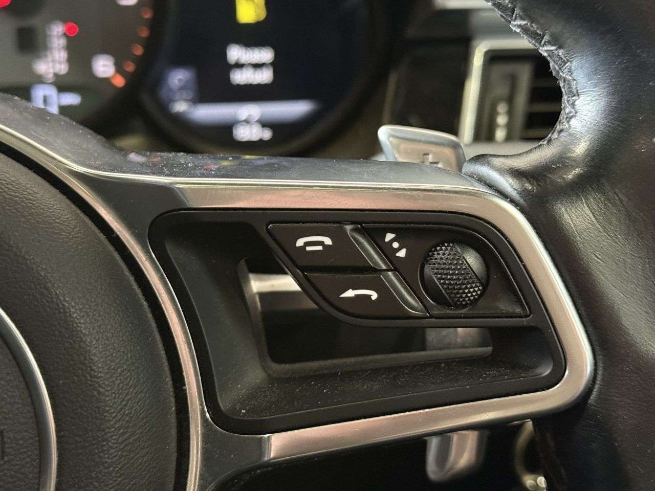 2017 PORSCHE MACAN 2017 PORSCHE MACAN