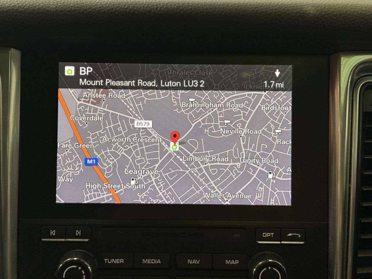 2017 PORSCHE MACAN 2017 PORSCHE MACAN
